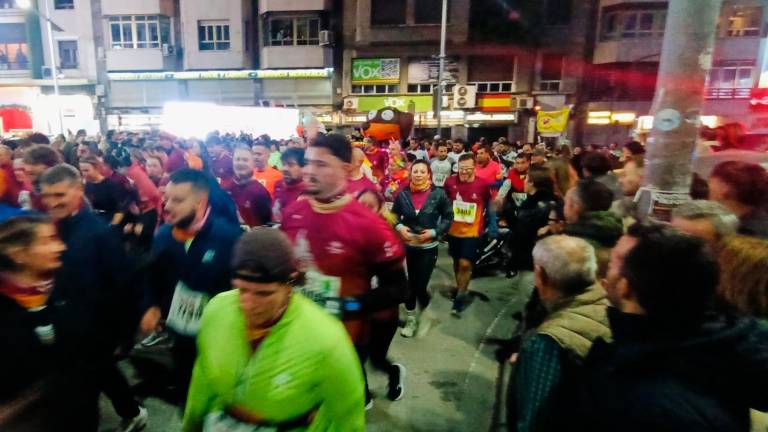 Fotogalería: La noche en la que Jaén ardió y corrió al unísono por la San Antón