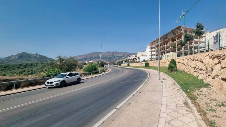 La capital contará con dos carriles bici más y un aparcamiento en la periferia