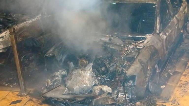 Extinguido un incendio en un vehículo en Arjona