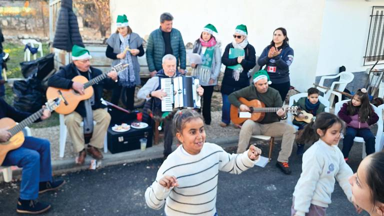 Villancicos y jotas en honor de un ilustre serrano en El Ojuelo
