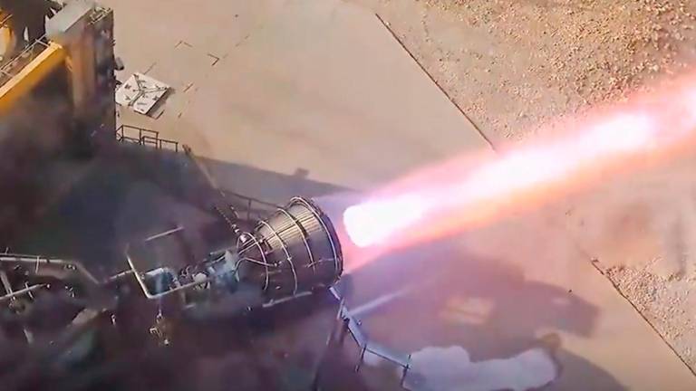 Éxito de las pruebas de SpaceX con su aterrizador lunar tripulado