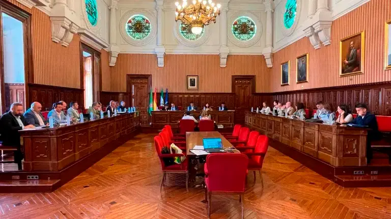 Diputación abordará la extensión a El Condado de las ayudas a jóvenes para la compra de vivienda