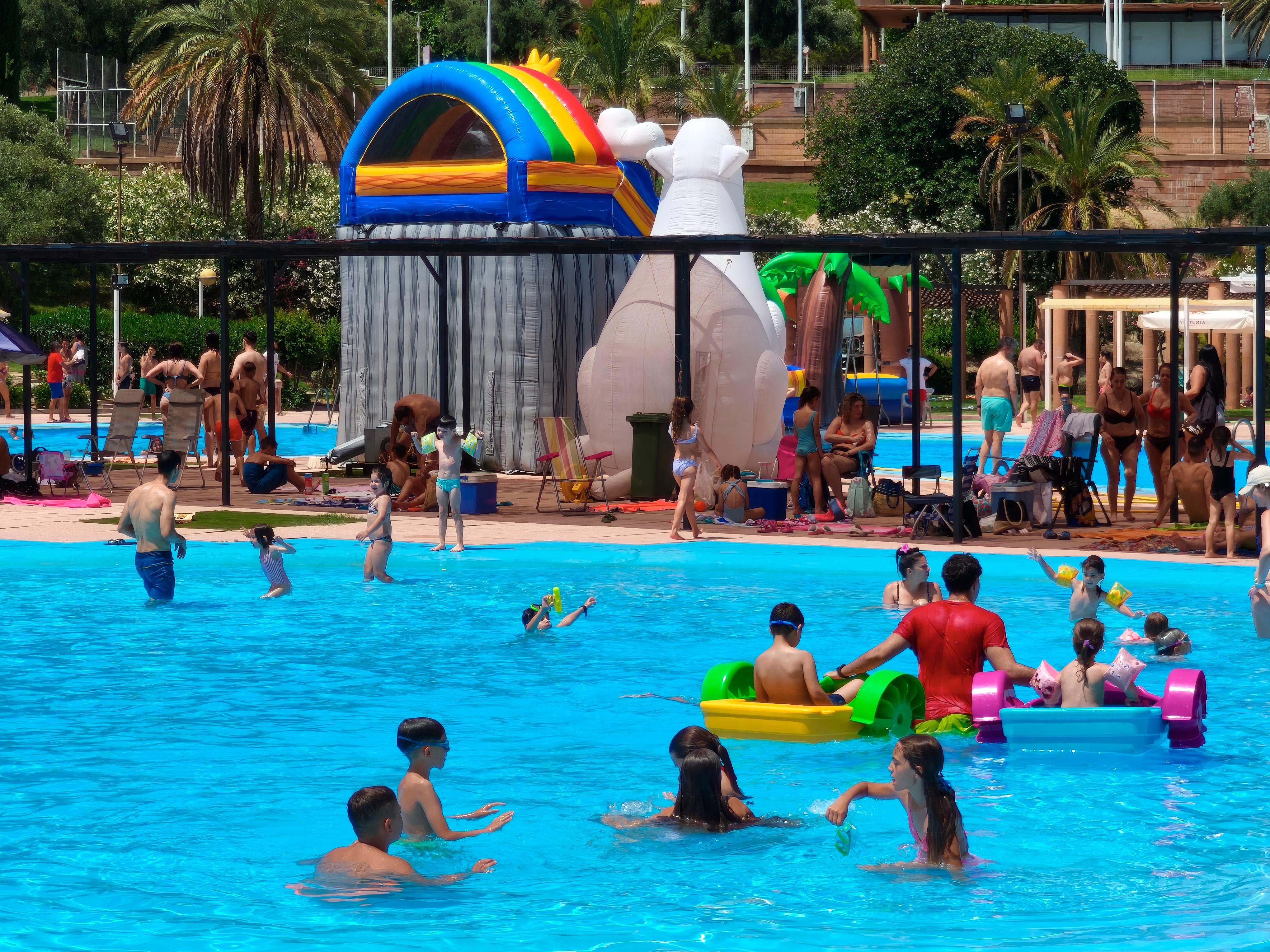 La apertura de las tres piscinas de Jaén eleva a 5.658 los bañistas del fin de semana