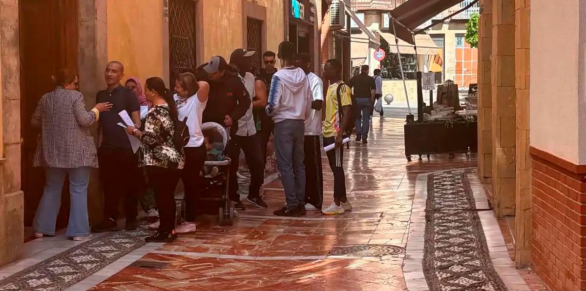 Cerca de 7.000 migrantes presentan la solicitud para su regularización en Jaén
