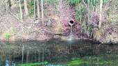 CRÍTICAS. Los vertidos de aguas fecales caen sobre el río Aguascebas. 