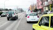 AMPLIA CALZADA. Aspecto de la Avenida de Andalucía, en las inmediaciones del recinto ferial.