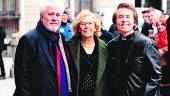 MADRID. El director de cine Pedro Almódovar, la alcaldesa de la capital, Manuela Carmena, y el cantante Raphael.