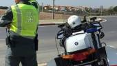 Un Guardia Civil, en motocicleta, en una imagen de archivo.