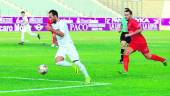 JUGADOR. Migue Montes, delantero del Real Jaén, en el encuentro de la segunda jornada con el Maracena. 