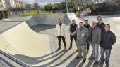 PROFESIONALES. Los siete trabajadores que prestan, actualmente, el servicio de vigilancia en el parque. 