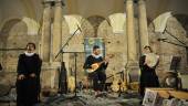 Clara Campos, Emilio Villalba y Sara Marina abrieron el ciclo Danzas y romances en la obra de Cervantes con un concierto en el Archivo Histórico Provincial. 