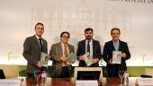 LIBRO. Juan Luis Plaza, Miguel Viribay, Juan Ángel Pérez y Juan Pedro Rísquez, durante la presentación. 