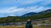 PRUEBA. Enrique Jesús Atienza vuela su dron.