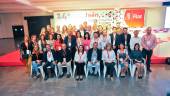 FOTO DE FAMILIA. Los 21 hombres y las 19 mujeres de la nueva Ejecutiva Provincial del PSOE, en la que repite como secretario general Francisco Reyes. 