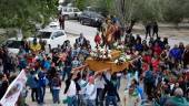 EXULTANTES. La alegría es la nota dominante de la romería de Peal de Becerro, en la que se combinan a la perfección manifestaciones de fe, religiosidad popular y las más variadas actividades lúdicas y recreativas.