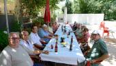 ENCUENTRO. Asistentes a la comida celebrada en el Restaurante el Portazgo, enmarcado en las fiestas de Puente de la Sierra.