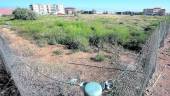 PROMESA. Terreno, junto a la calle Federico Mayor Zaragoza, en el que estaba proyectado el macroaparcamiento.