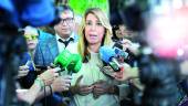 MEDIOS. Susana Díaz, durante su comparecencia con los periodistas en Castillo de Locubín.