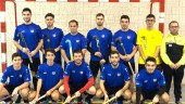 CONJUNTO JOVEN. Foto de formación del Club de Hockey Alcalá, que jugará el Campeonato de España.