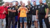 ÉXITO. Los representantes del Xtreme de Torredelcampo celebran el éxito conseguido con las medallas logradas.