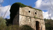 ENCANTO. Vista del edificio del Molino del Cubo, una edificación tosiriana levantada en el siglo XV, desde el exterior.