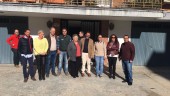 Rafael Valdivielso visita los edificios rehabilitados en Andújar.