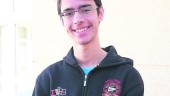 EDUCACIÓN. José Pérez, estudiante que viajará hasta Barcelona.