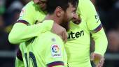 EQUIPO. Piqué celebra con Messi el gol ante el Girona.