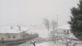 BELLEZA. Aspecto del municipio de Santiago de la Espada, que está completamente nevado, durante la jornada de ayer.