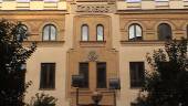 AL LÍMITE. Panorámica del edificio de Correos en Linares, donde trabajan 34 personas.