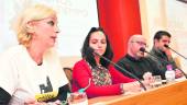 HALLAZGOS. Marina Heredia, Marta Torres, Narciso Zafra y Francisco Gómez, durante la mesa redonda.