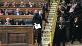 FRACASO. El presidente del Gobierno en funciones, Mariano Rajoy, se dirige a la tribuna ante la mirada de los diputados y la prensa. 