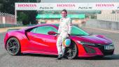 deportivo. Fernando Alonso con el nuevo Honda NSX 2016.