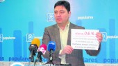 CONTRA LA JUNTA. El concejal popular José Luis Roldán critica la “escasa ejecución presupuestaria” del Gobierno andaluz.