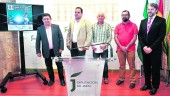 PRESENTACIÓN. Francisco Reyes, Víctor Torres, Juan Ortega, José Ángel Mengíbar y Juan Espejo, en el acto en la Diputación.