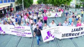 17 DE JUNIO DE 2017. Manifestación de Jaén Merece Más por las calles de la capital jiennense, en la primera movilización de este colectivo. 
