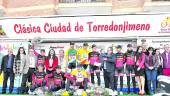 FOTO DE FAMILIA. Los primeros clasificados de la prueba, los líderes de la Copa de España y los responsables políticos en el podio.