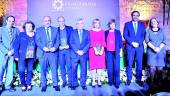 FOTO DE FAMILIA. Antonio José Lucas, Pilar Parra, Alejandro López Andrada, Fermín Herrero, Antonio Jara, Ángela Armero, Nativel Preciado, Juan Gómez y Francisca Molina. 