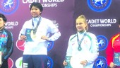 ÉXITO. Raquel Rama, primera a la derecha, luce la medalla de bronce conquistada en el Mundial de Tiflis.