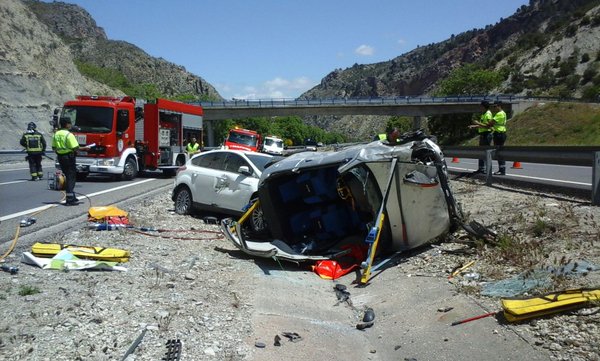 Dos heridas en un accidente en Campillo
