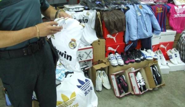 Castigo vender falsas camisetas del Real