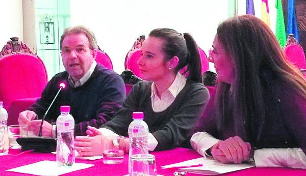 Manuel Ruiz Amezcua presenta en Baeza Una verdad extraña