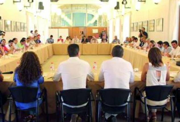 La Junta reclama 71,9 millones por los cursos de formación