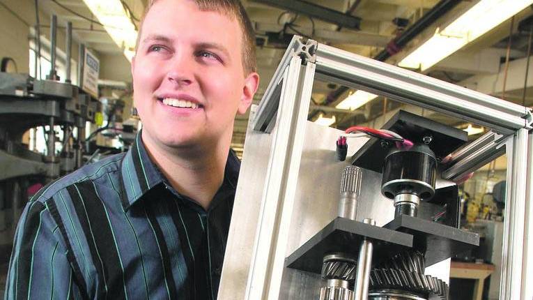 <span style=text-transform:uppercase>HÍBRIDO.</span><i> Dan Dorsch, joven estudiante del MIT.</i>