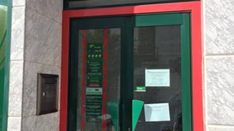 Atraco a una sucursal de Unicaja en La Puerta de Segura