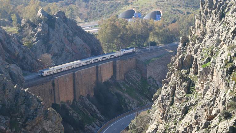 Despeñaperros, historia y trenes