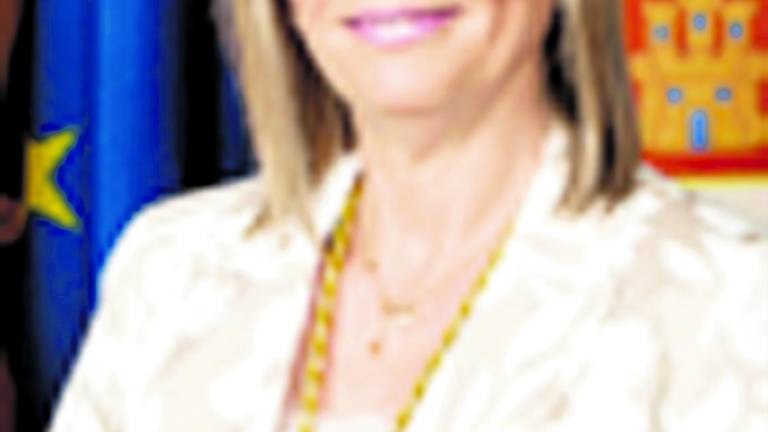 Renuncia de Dolores Fuentes