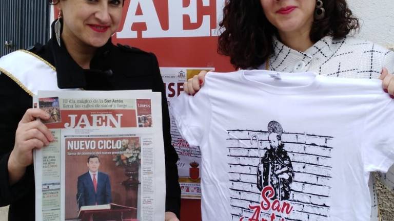 Cárchel, con la camiseta del Abad