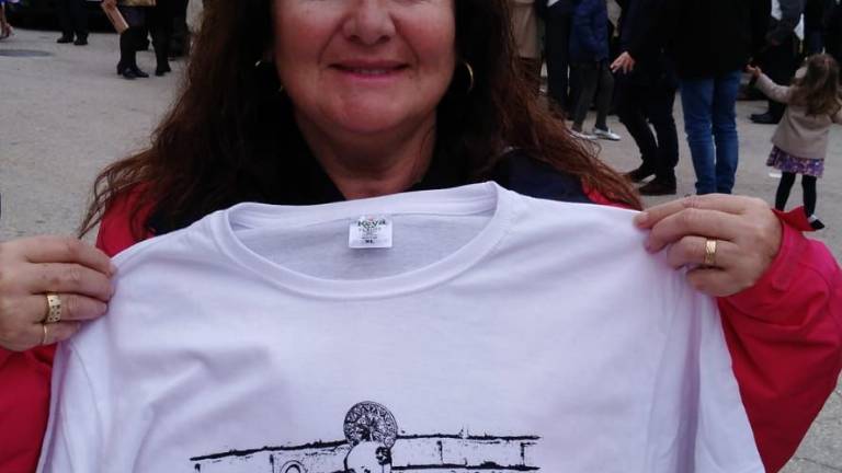 Cárchel, con la camiseta del Abad