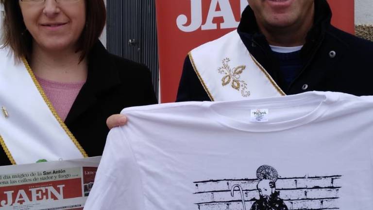 Cárchel, con la camiseta del Abad